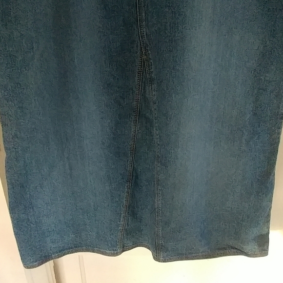 🐢St. John Bay Woman - denim skirt - Picture 2 of 8